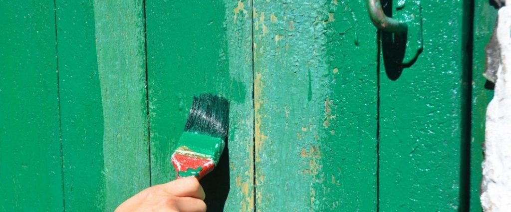 Cómo pintar una puerta de metal
